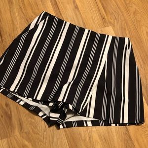 Charlotte Russe Skort